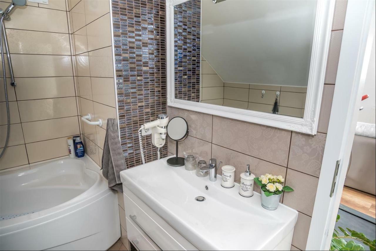 Apartman Hubertus 5* Vagovina Zewnętrze zdjęcie